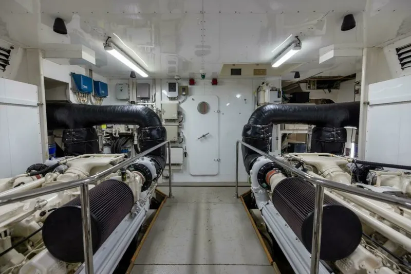 Slide: The Image of 2001 Ferretti 94 Raised Pilothouse - Dreamchaser -Engine Room 2001 Ferretti 94 Raised Pilothouse - Dreamchaser - 7650302