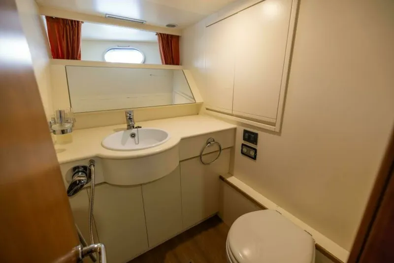 Slide: The Image of 2001 Ferretti 94 Raised Pilothouse - Dreamchaser -Crew Quarters 2001 Ferretti 94 Raised Pilothouse - Dreamchaser - 7650283