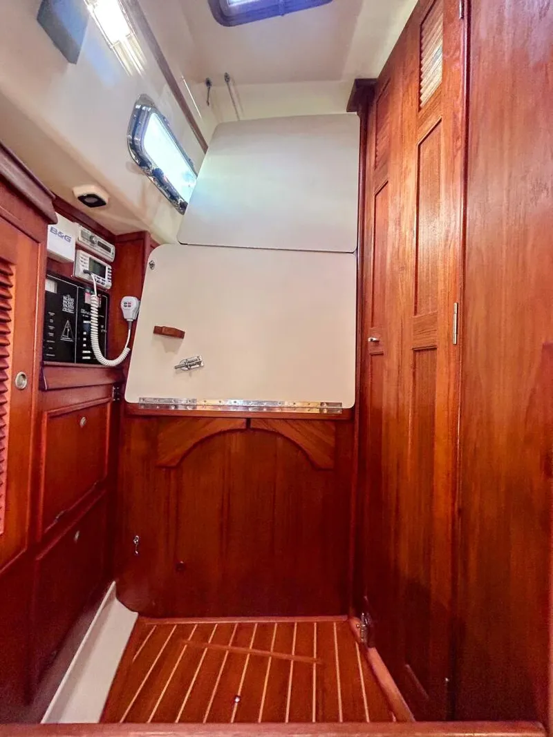 Slide: The Image of Island Packet 320 1999 - 5895808