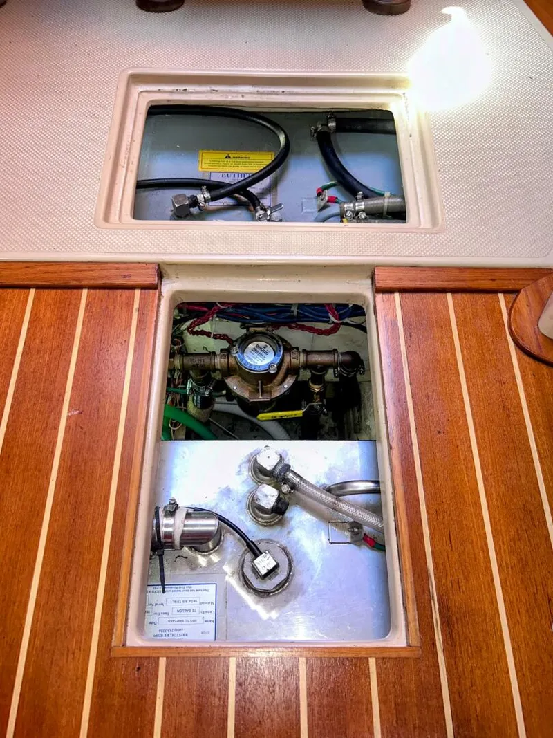 Slide: The Image of Island Packet 320 1999 - 5895788