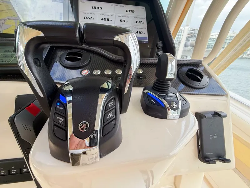 Slide: The Image of Grady-White Canyon 456 2022 - 5898894