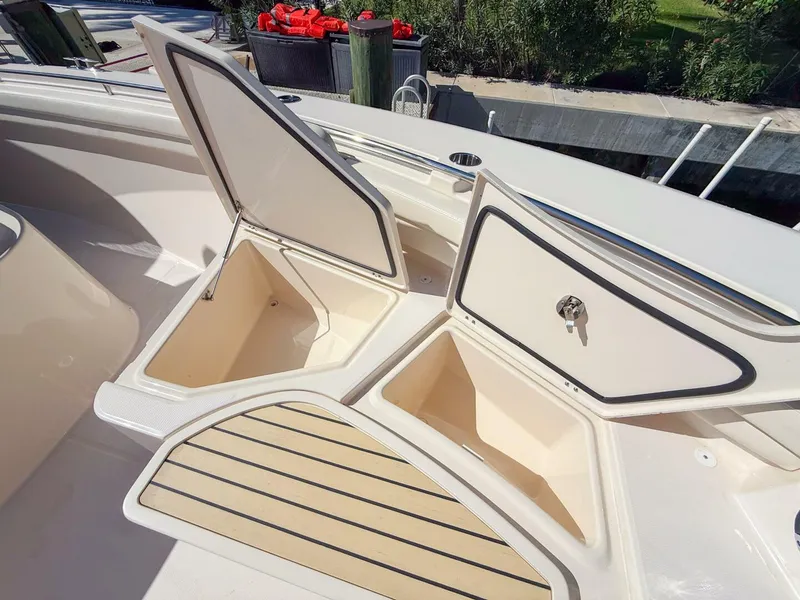 Slide: The Image of Grady-White Canyon 456 2022 - 5898927