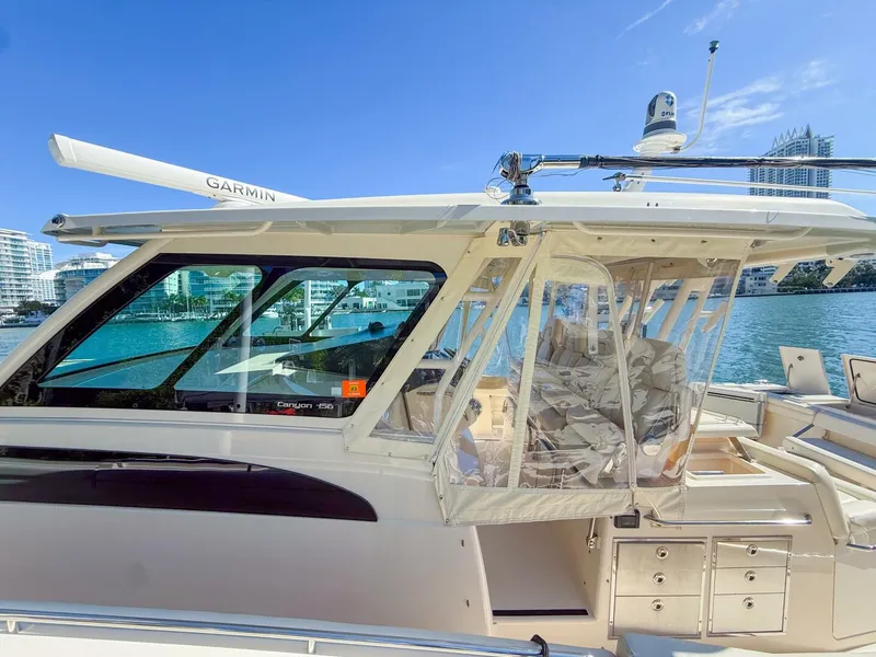 Slide: The Image of Grady-White Canyon 456 2022 - 5898932