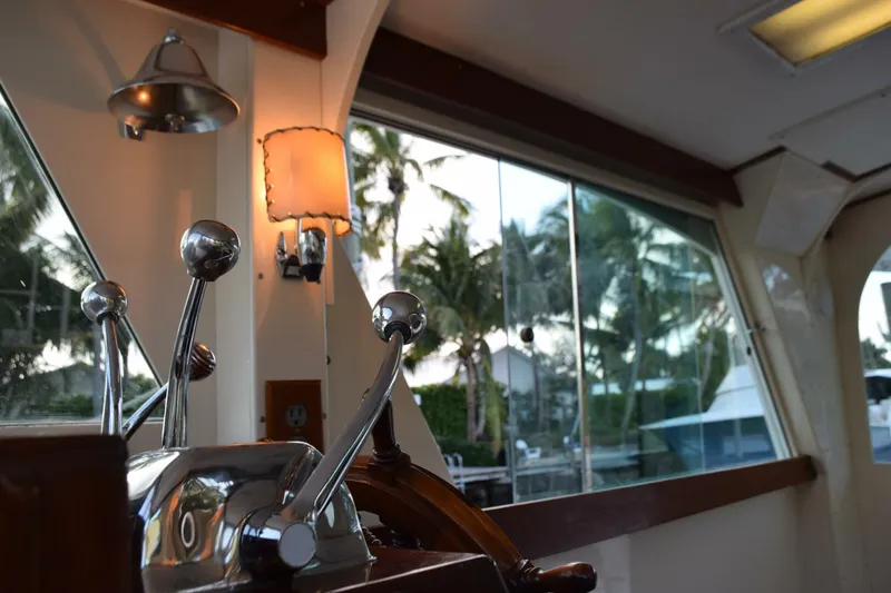 Slide: The Image of Slide Opening Side Windows - 5911834