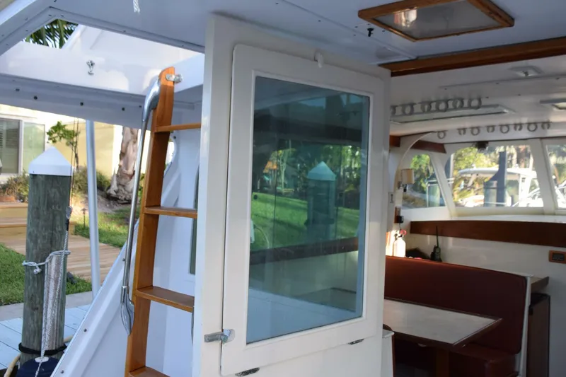 Slide: The Image of Salon Door With Window - 5911827