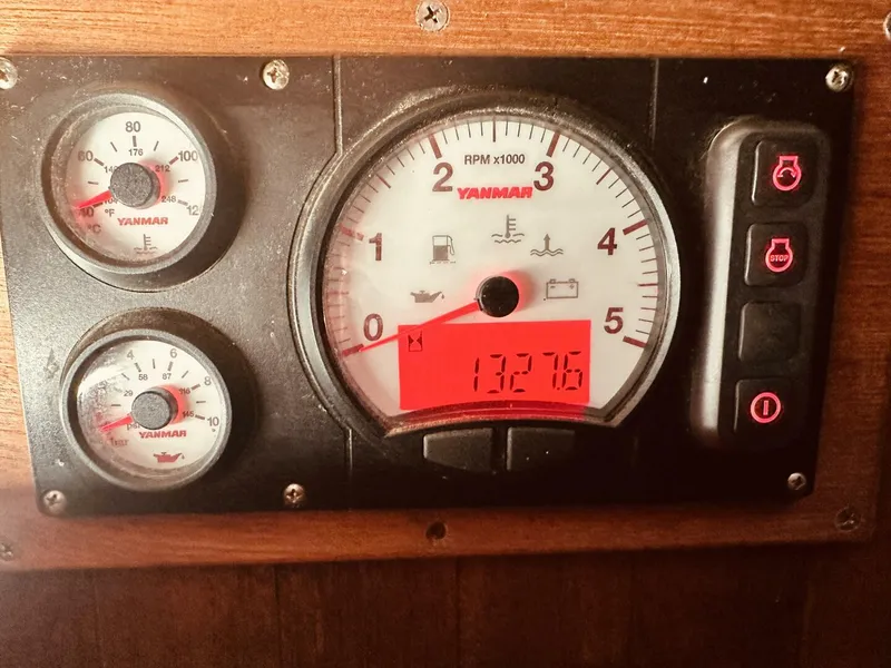 Slide: The Image of Shannon Ketch 1978 - 5896372