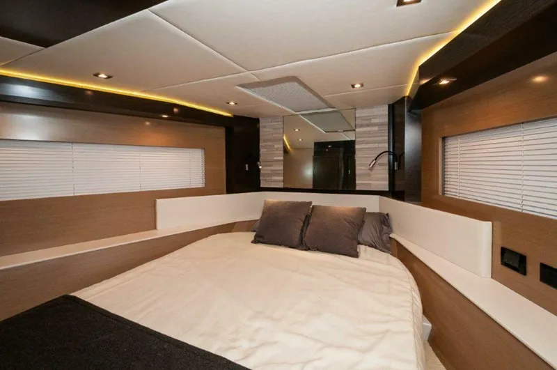 Slide: The Image of 2019 Cruisers Yachts 60 Cantius- AFTER FIVE - 5899034