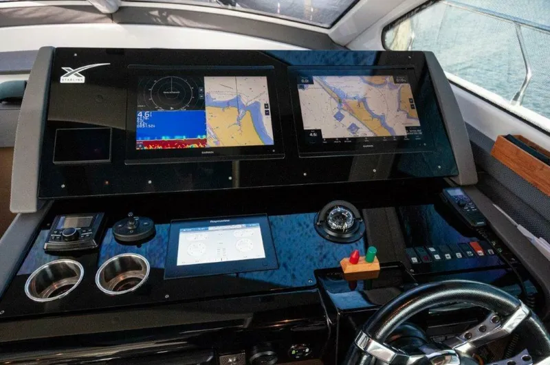 Slide: The Image of 2019 Cruisers Yachts 60 Cantius- AFTER FIVE - 5899043