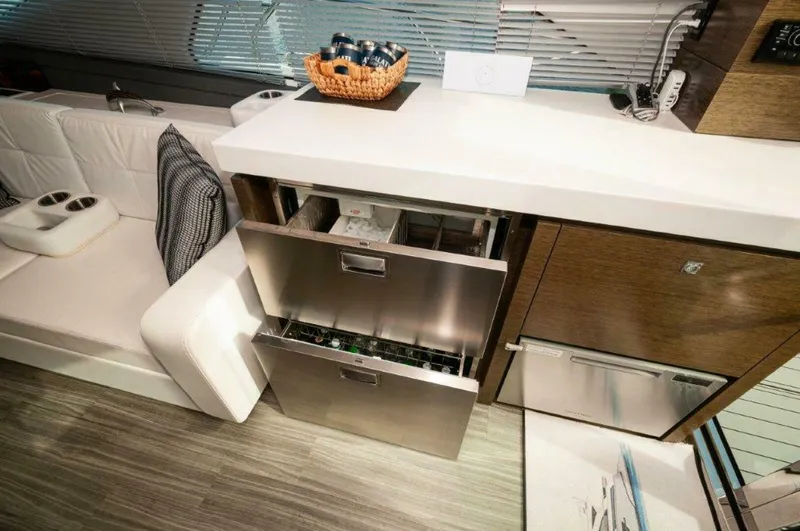 Slide: The Image of 2019 Cruisers Yachts 60 Cantius- AFTER FIVE - 5899019