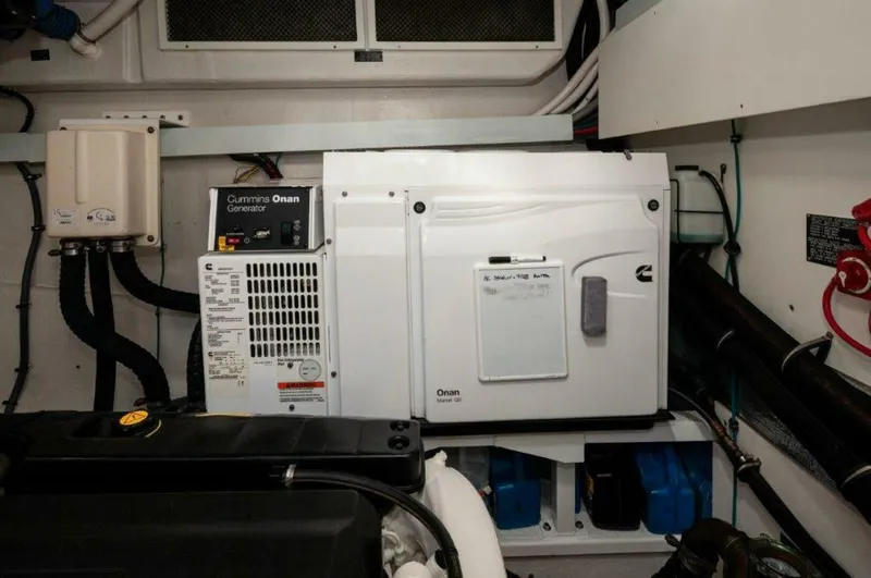 Slide: The Image of 2019 Cruisers Yachts 60 Cantius- AFTER FIVE - 5899066