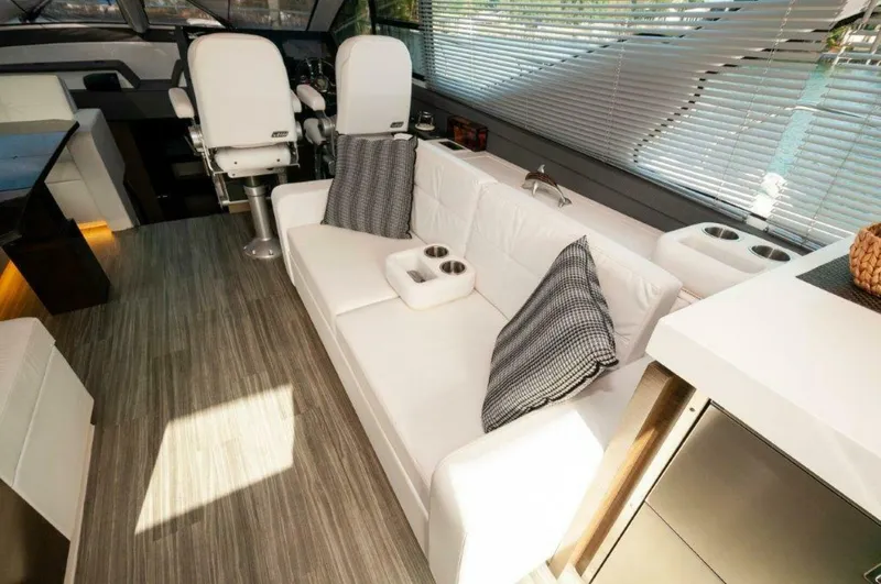 Slide: The Image of 2019 Cruisers Yachts 60 Cantius- AFTER FIVE - 5899016