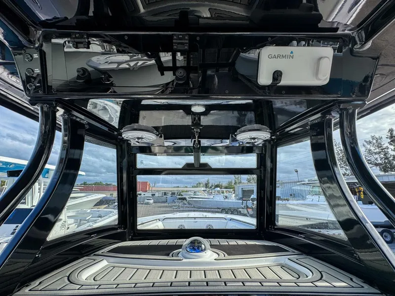 Slide: The Image of Tidewater 302 CC Adventure 2026 - 5896790