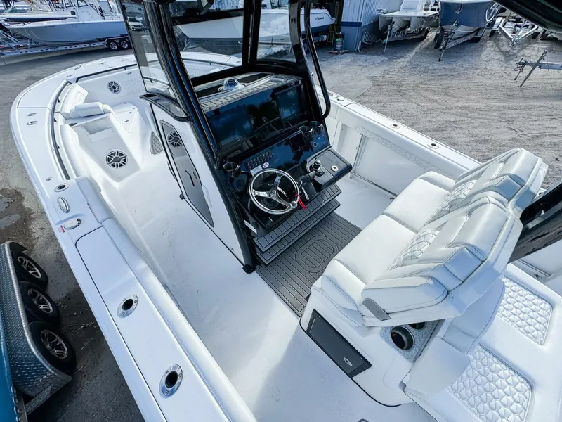 Slide: The Image of Tidewater 302 CC Adventure 2026 - 5896802