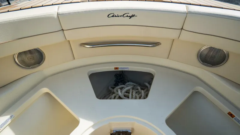 Slide: The Image of Chris-Craft 31 Launch GT 2026 - 5896838