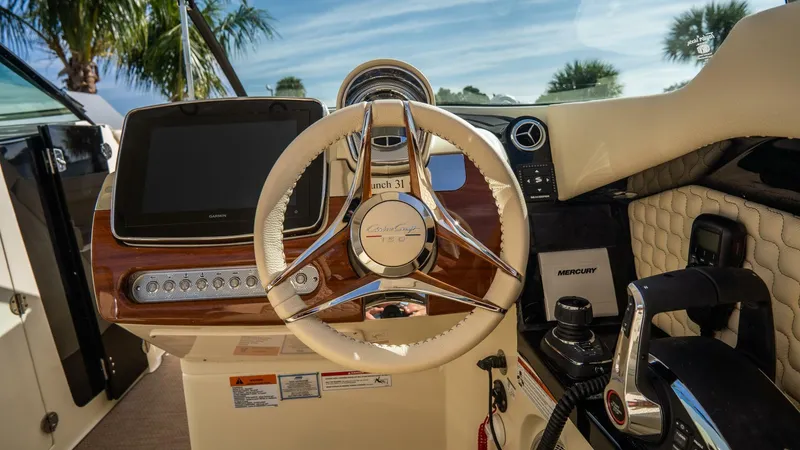 Slide: The Image of Chris-Craft 31 Launch GT 2026 - 5896854