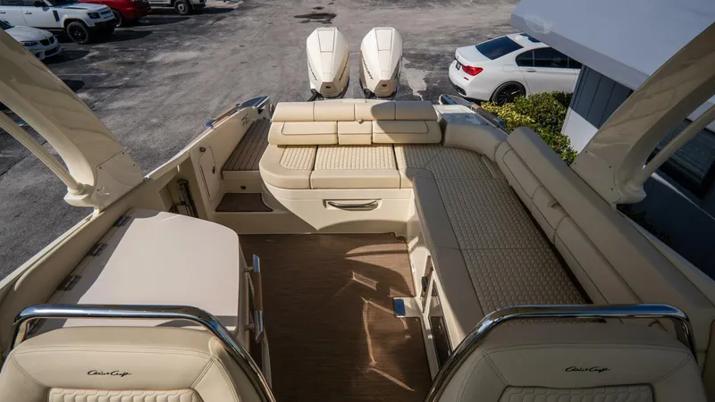 Slide: The Image of Chris-Craft 31 Launch GT 2026 - 5896876