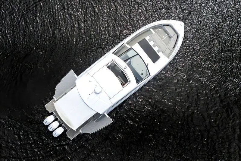 Slide: The Image of Cruisers 50GLS OB 2026 - 7646722