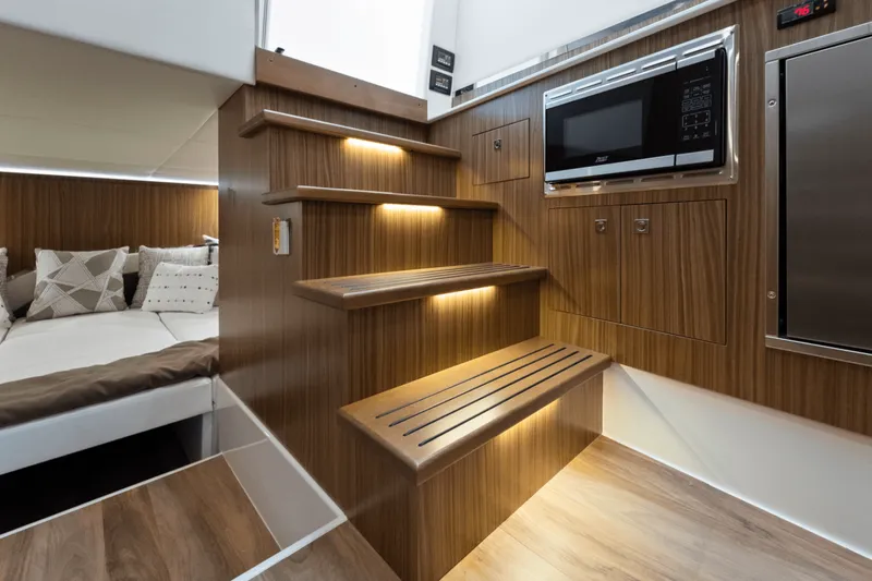 Slide: The Image of Cruisers Yachts 50GLS OB 2026 - 5897032