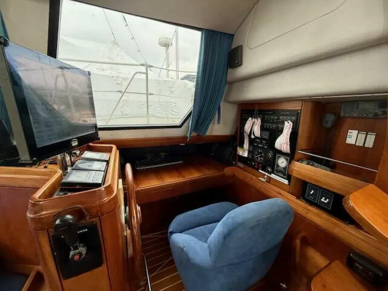 Slide: The Image of Oyster 49 1992 - 5897163