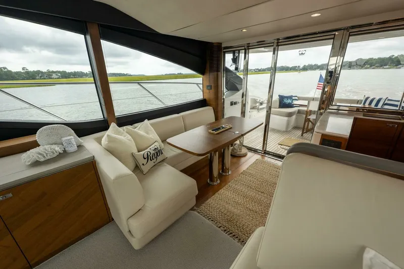 Slide: The Image of Princess 62 - Regent - Salon 2021 Princess S62 - Regent - 7675877
