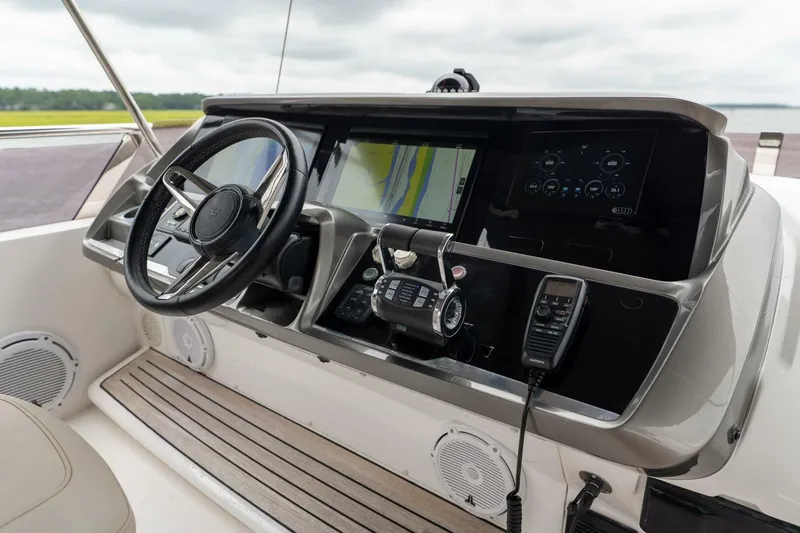 Slide: The Image of Princess 62 - Regent - Sport Bridge Helm 2021 Princess S62 - Regent - 5897816