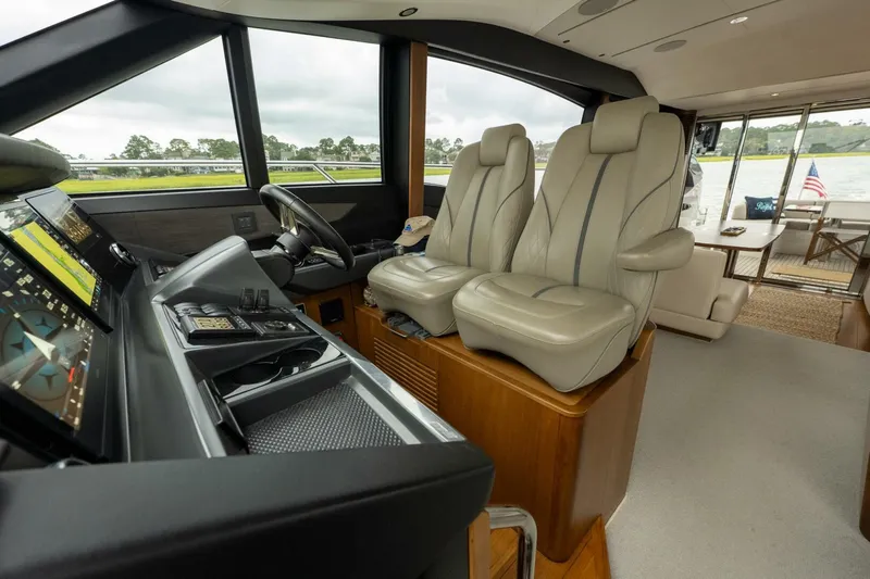 Slide: The Image of Princess 62 - Regent - Helm 2021 Princess S62 - Regent - 5897832