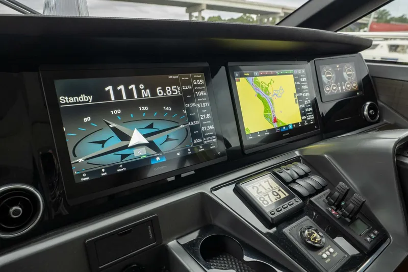 Slide: The Image of Princess 62 - Regent - Helm 2021 Princess S62 - Regent - 5897836