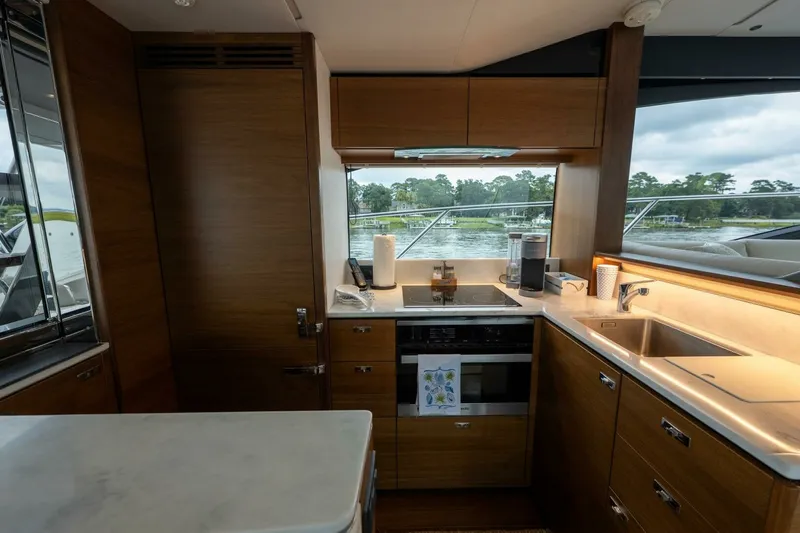 Slide: The Image of Princess 62 - Regent - Galley 2021 Princess S62 - Regent - 7675873