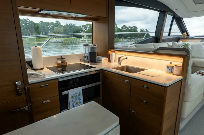 Slide: The Image of Princess 62 - Regent - Galley 2021 Princess S62 - Regent - 7675872
