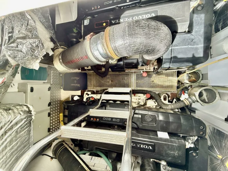 Slide: The Image of Princess 58 - IL CAPO - Engine Room 2017 Princess V58 - IL CAPO - 7652140