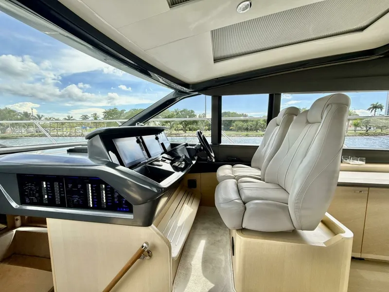 Slide: The Image of Princess 58 - IL CAPO - Helm 2017 Princess V58 - IL CAPO - 7652135