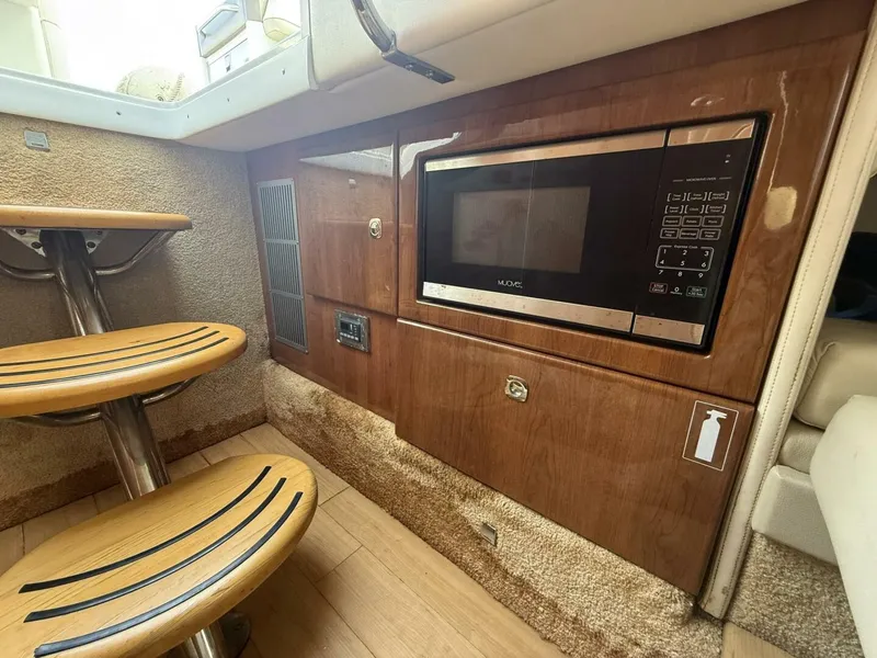 Slide: The Image of Formula 33 - Cabin 2016 Formula 33 Crossover Bowrider - 5898029