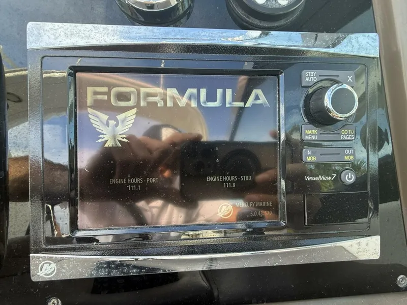 Slide: The Image of Formula 33 2016 Formula 33 Crossover Bowrider - 5898014