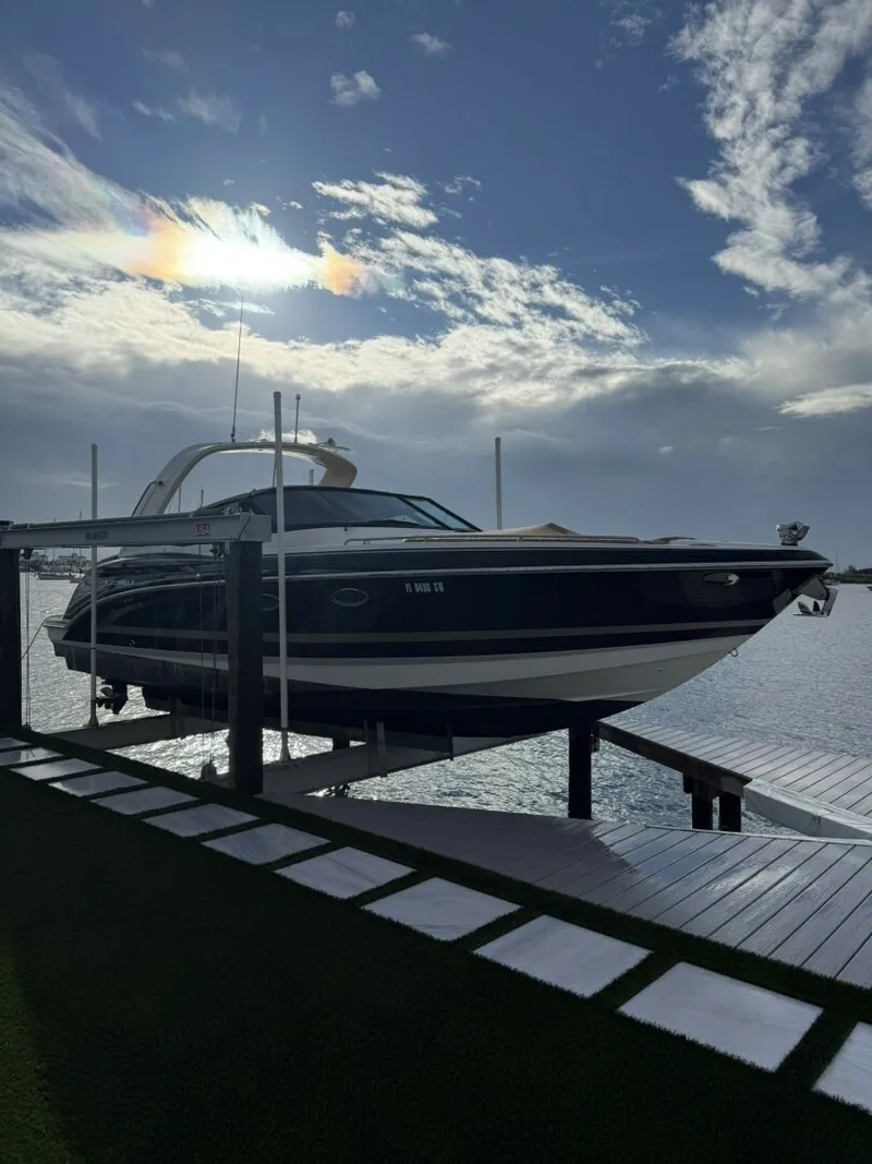 Slide: The Image of Formula 33 - Exterior Profile 2016 Formula 33 Crossover Bowrider - 7680973