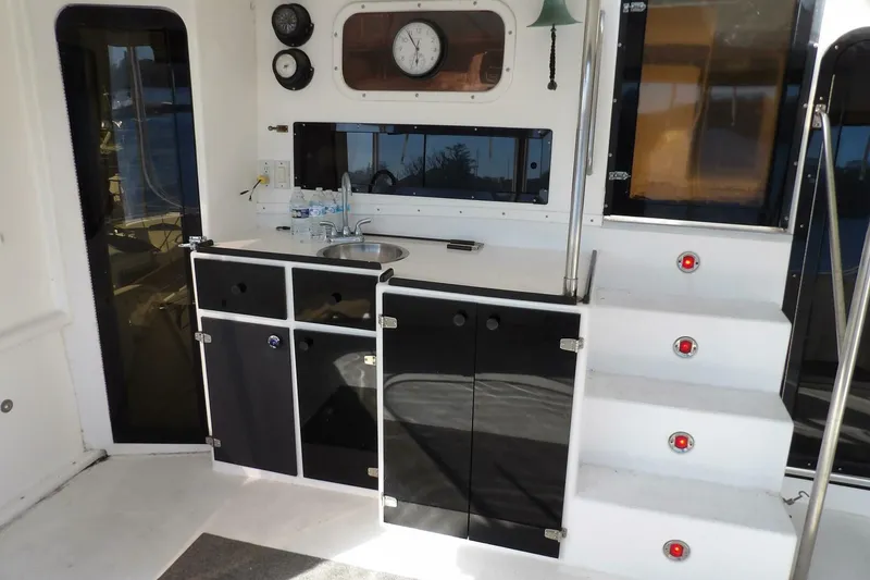 Slide: The Image of Aquarius 41 1988 - 5897952