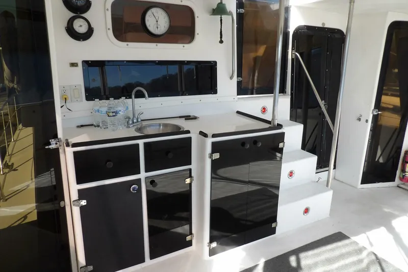 Slide: The Image of Aquarius 41 1988 - 5897953