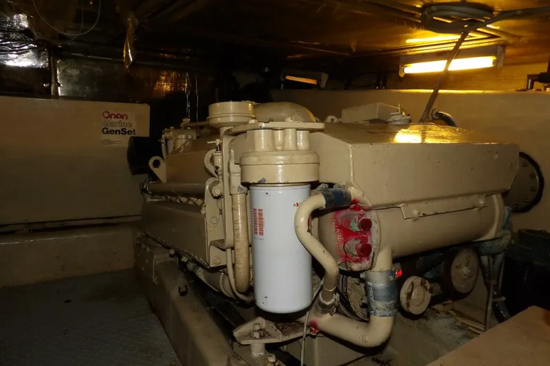 Slide: The Image of Aquarius 41 1988 - 5897999