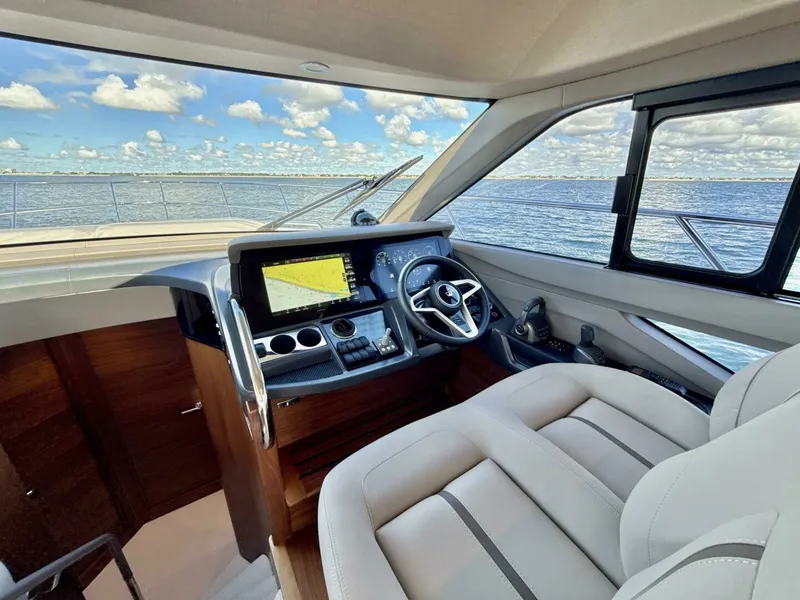Slide: The Image of Princess 50 - Helm 2026 Princess F50 - 7653030