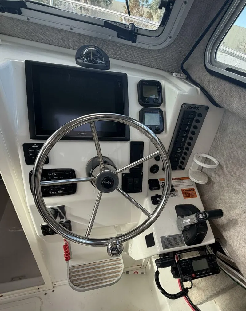 Slide: The Image of Parker Marine 2530 XLT 2014 - 5909667