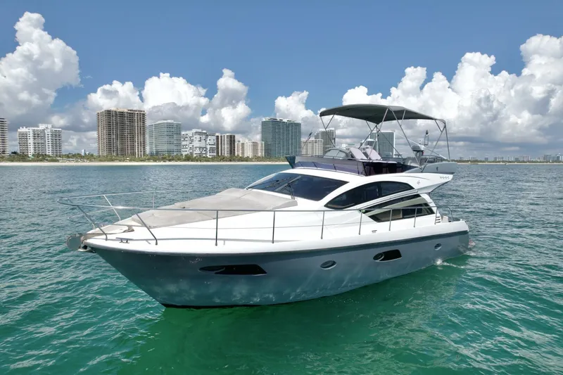 Slide: The Image of Rodman Muse - Lluvet - Exterior Profile 2014 Rodman - 44 Muse - Lluvet - 5898254