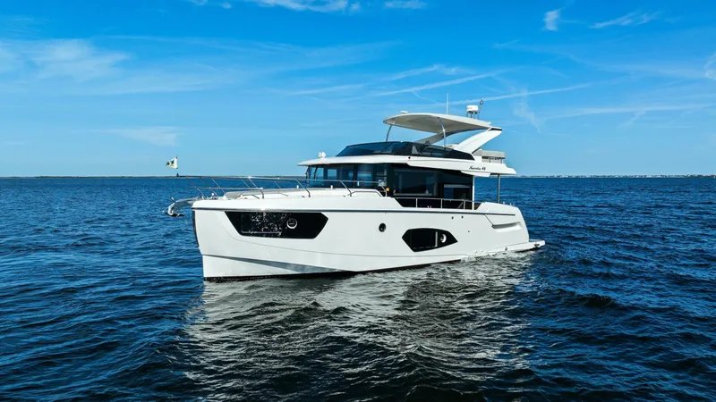 The Image of 2025 Absolute 48 Navetta - Profile - 5899702