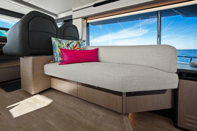 Slide: The Image of 2025 Absolute 48 Navetta - Salon - 5899775