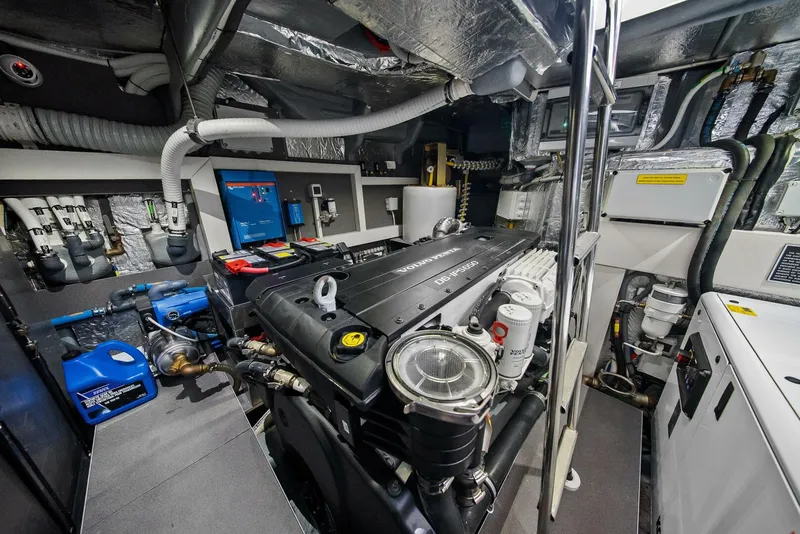 Slide: The Image of 2025 Absolute 48 Navetta - Engine Room - 5899720