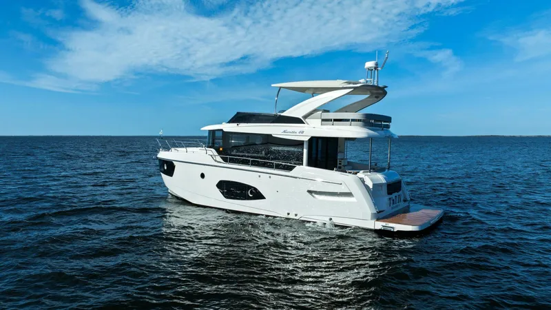 Slide: The Image of 2025 Absolute 48 Navetta - Profile - 5899703