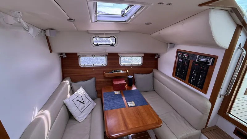 Slide: The Image of MJM 40z 2012 - 5898751