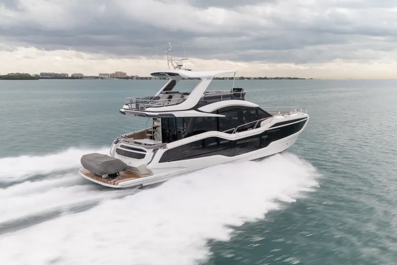 Slide: The Image of Galeon 560 FLY 2025 - 6000494