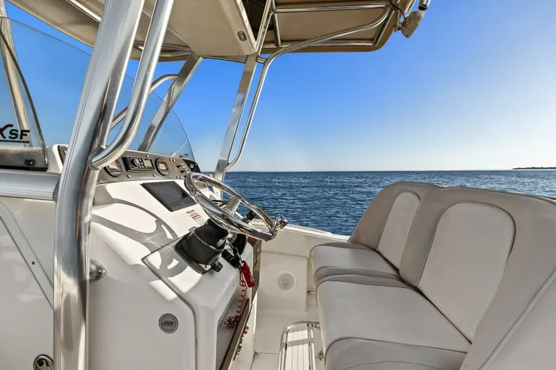 Slide: The Image of Scout 245 XSF 2011 - 5899676