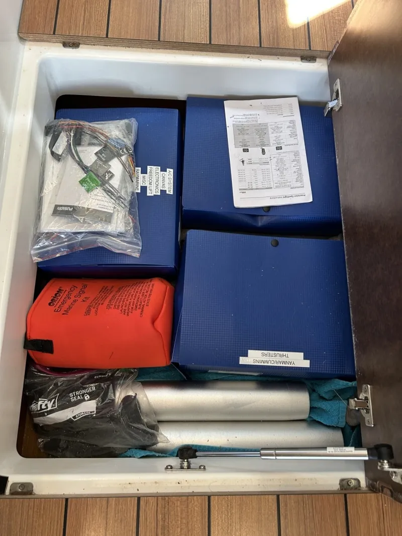 Slide: The Image of Beneteau ST 2022 - 6020915