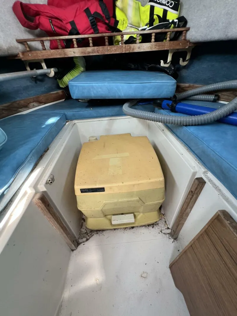 Slide: The Image of Grady-White 20 Overnighter 1987 - 5914441