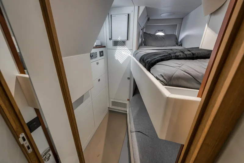 Slide: The Image of Sunseeker 88 Yacht 2026 - 5910436